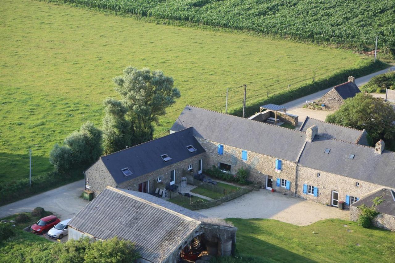 Bed and Breakfast La Clé des Champs Saint-Pabu  Exterior foto