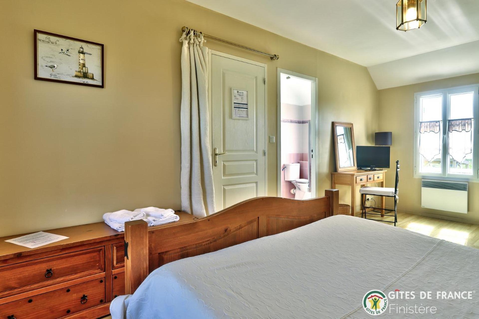 Bed and Breakfast La Clé des Champs Saint-Pabu  Exterior foto
